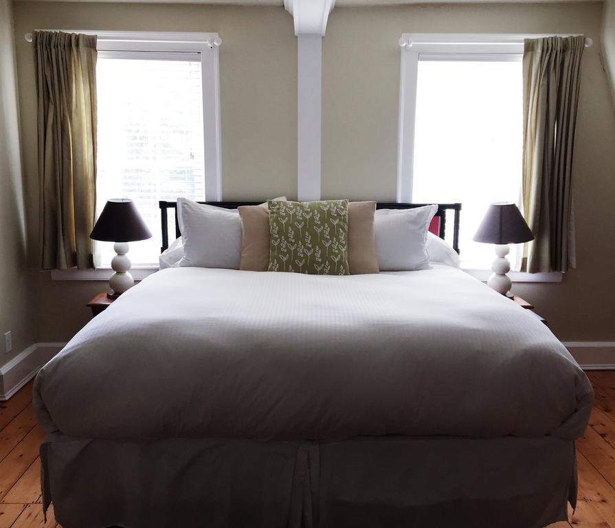 Snapdragon Inn Windsor Extérieur photo